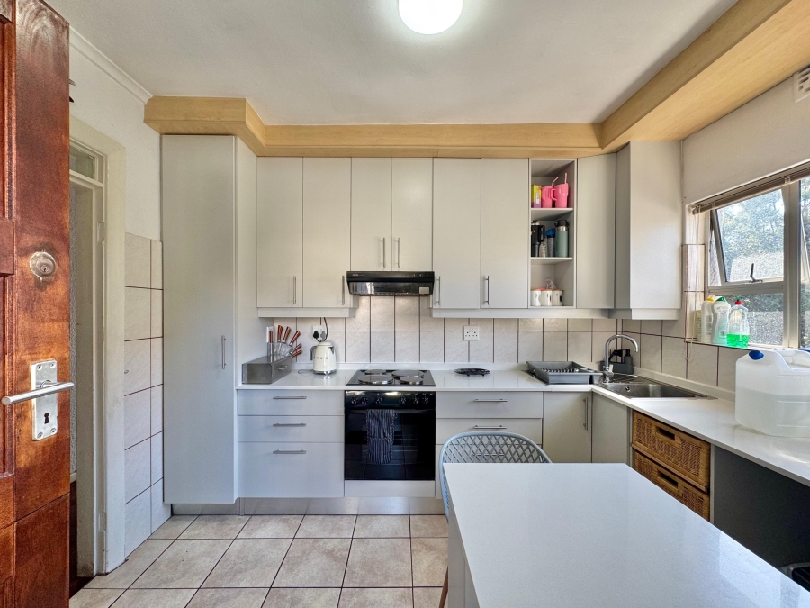 2 Bedroom Property for Sale in Kenilworth Western Cape